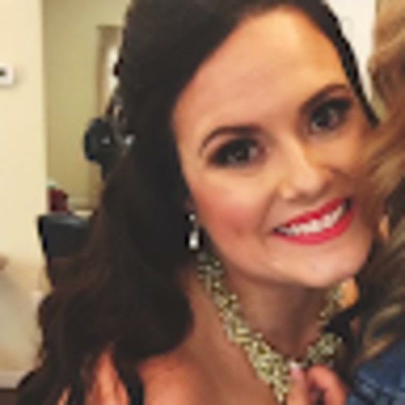 Meet your Posher, Chelsea - Picture 2 of 5